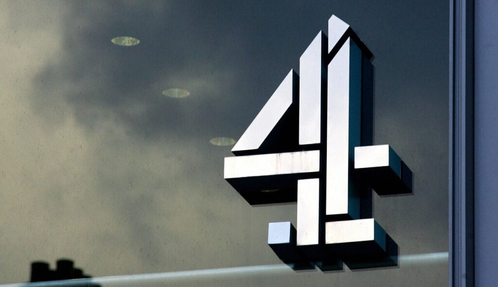 ბრიტანეთის მთავრობა საზოგადოებრივ მაუწყებელ Channel 4-ის პრივატიზაციის გეგმას აჩერებს