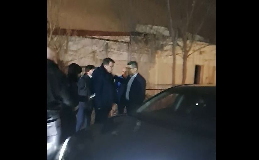 ტელეკომპანია „იმედში“ მისულ მამუკა მდინარაძეს „ნაციონალური მოძრაობის“ აქტივისტები დაუპირისპირდნენ