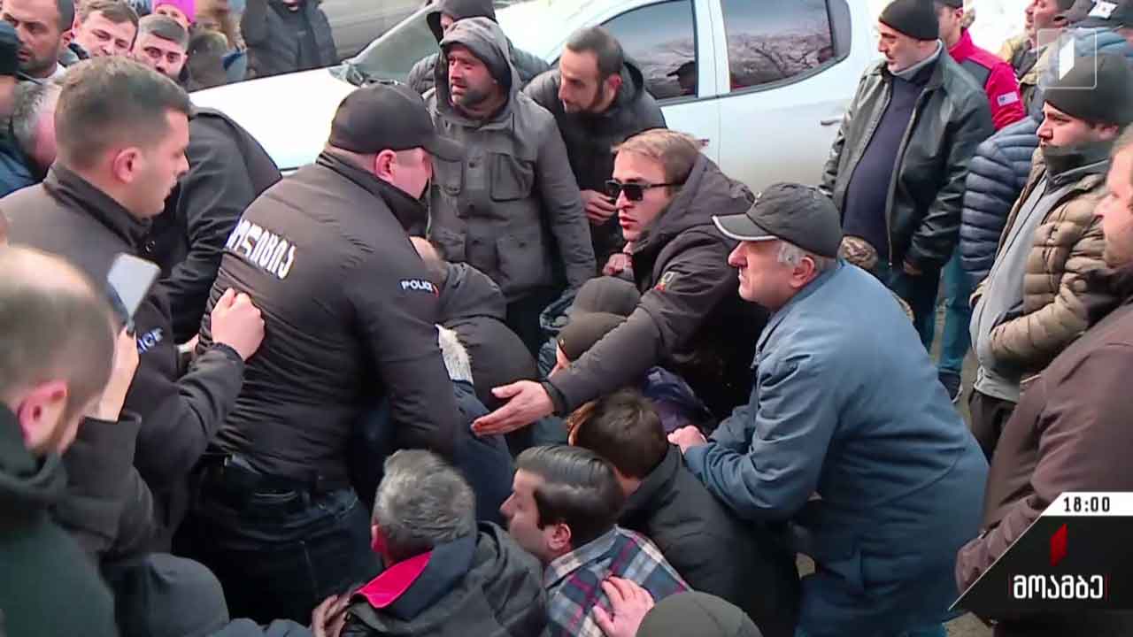 დაპირისპირება „საირმე მინერალ ვოთერსის“ თანამშრომელთა აქციაზე