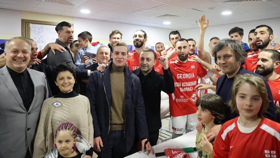 ირაკლი ღარიბაშვილმა საქართველოს საკალათბურთო ნაკრებს მსოფლიო ჩემპიონატზე გასვლა მიულოცა და წარმატება უსურვა