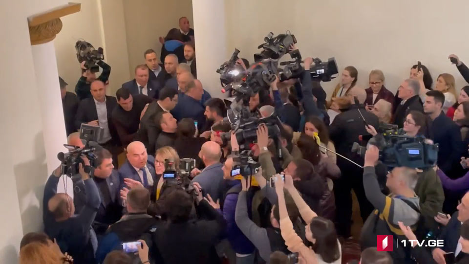 დაპირისპირება პარლამენტში – „მოამბის“ სპეციალური გამოშვება #LIVE