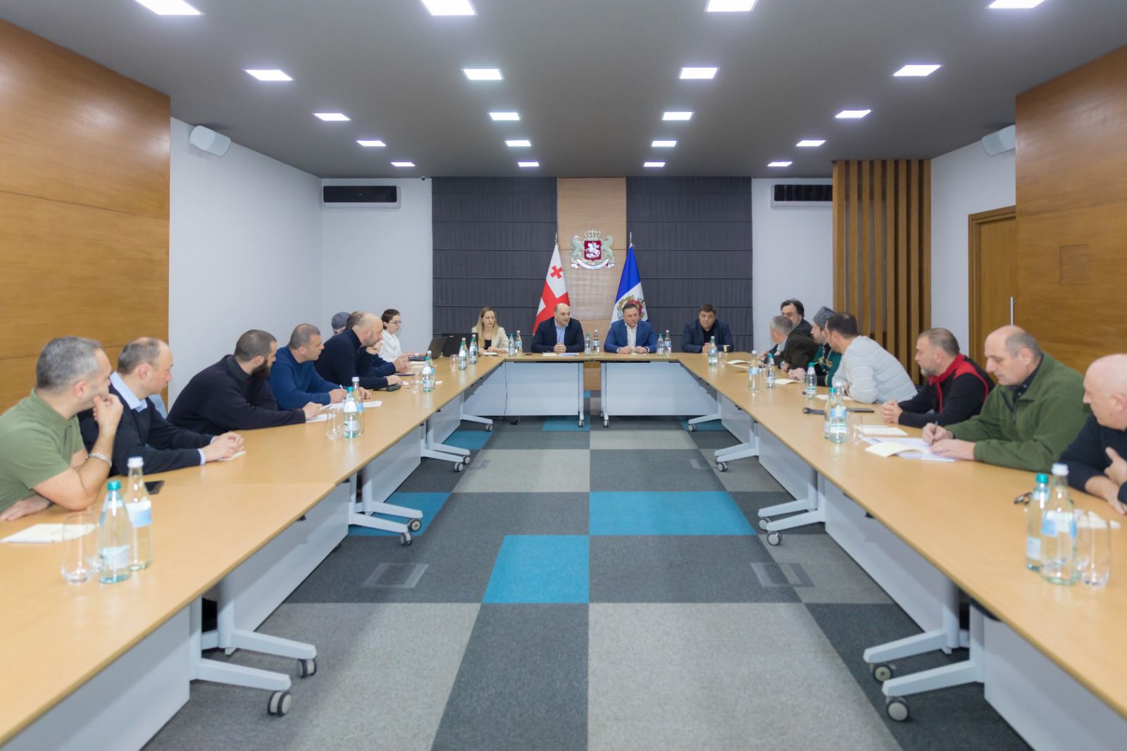 „იარაღის შესახებ“ კანონში შესატან ცვლილებებთან დაკავშირებით, შსს-ში სამუშაო შეხვედრა გაიმართა