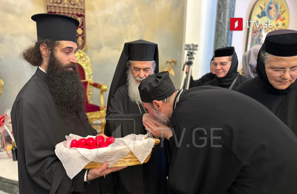 ქართველი სასულიერო პირები იერუსალიმისა და სრულიად პალესტინის პატრიარქს, თეოფილოს მესამეს შეხვდნენ [ვიდეო]