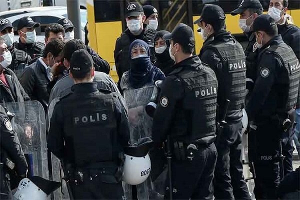 თურქმა სამართალდამცველებმა ქურთ მებრძოლებთან კავშირში მყოფი 110 პირი დააკავეს