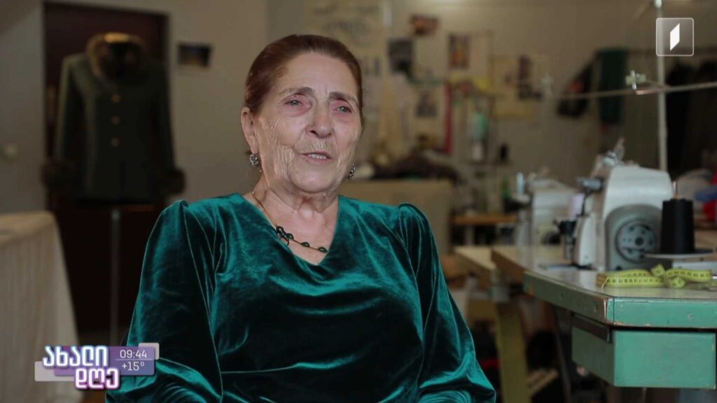 რუსთაველის თეატრის ერთგული მკერავის, ნუშო ადუაშვილის 51-წლიანი სამუშაოს ისტორია