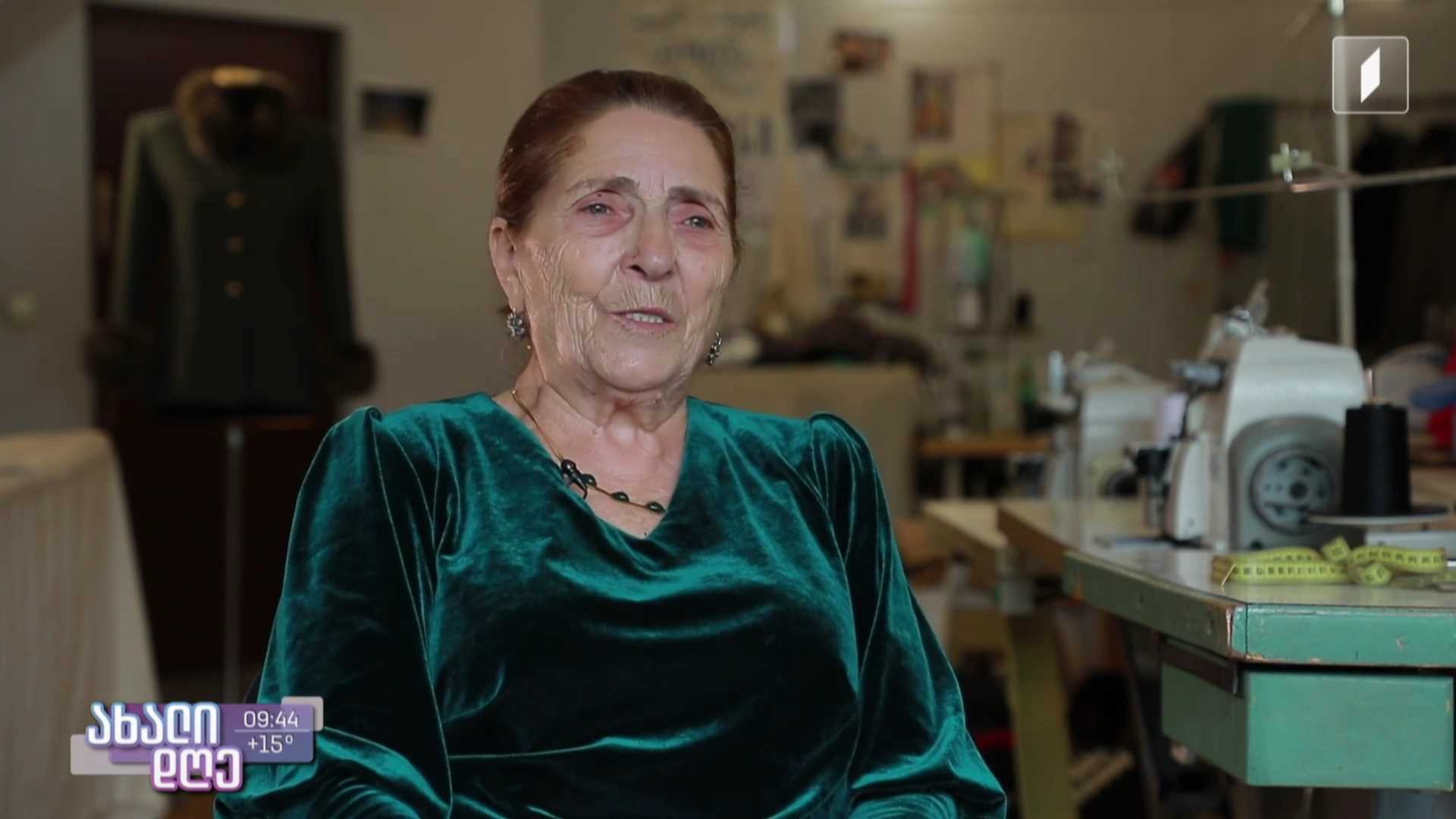 რუსთაველის თეატრის ერთგული მკერავის, ნუშო ადუაშვილის 51-წლიანი სამუშაოს ისტორია