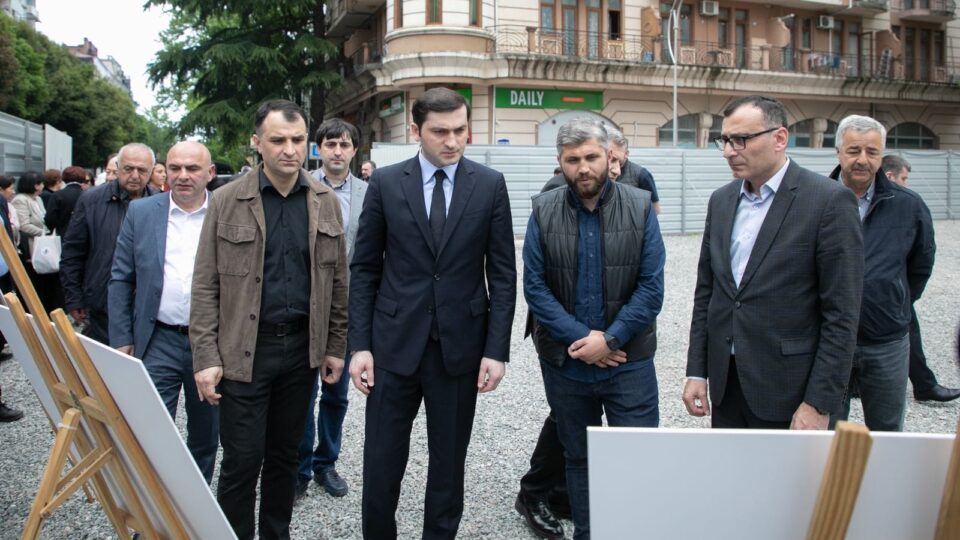 ბათუმში 2021 წლის 8 ოქტომბერს მომხდარი ტრაგედიის შედეგად დაზარალებული ოჯახებისთვის ახალი საცხოვრებელი სახლის მშენებლობა დაიწყო