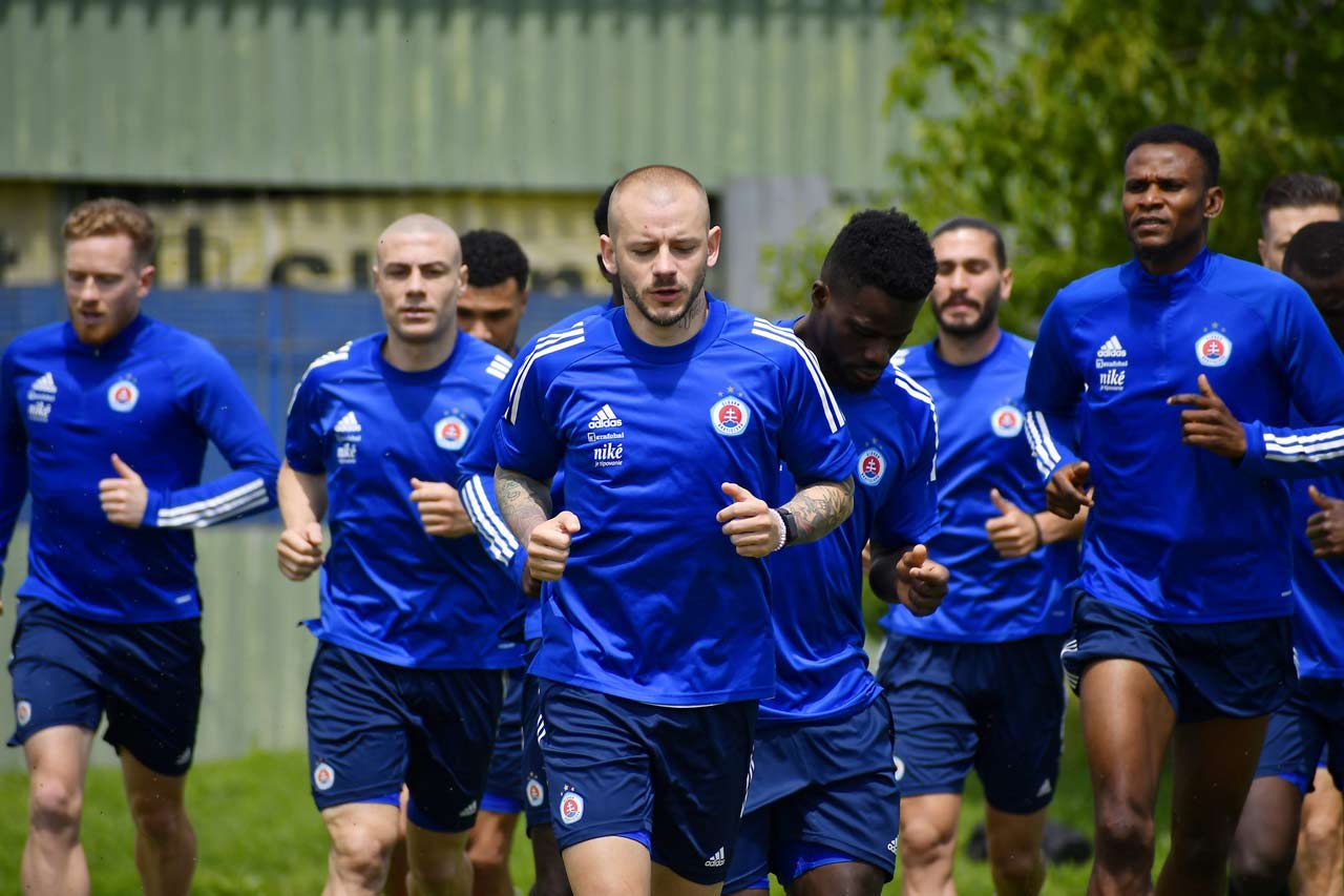ვაისის „სლოვანში“ ჯერ მხოლოდ კანკავა ვარჯიშობს - სლოვაკები, შესაძლოა, ჩემპიონთა ლიგაზე „დინამო თბილისს“ შეხვდნენ #1TVSPORT