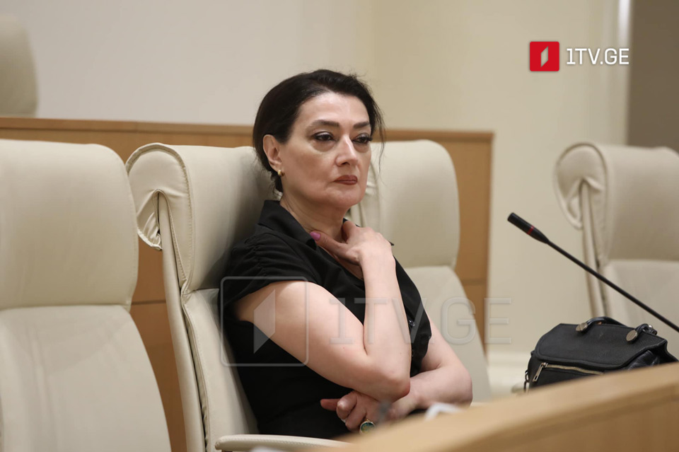 თაკო ჩარკვიანი - „ლელო“, სულ საკუთარ კარში რატომ ურტყამთ და გაგაქვთ ლელო? სამწუხაროა