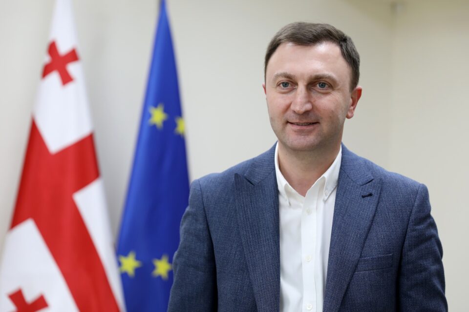 სამედიცინო და ფარმაცევტული საქმიანობის რეგულირების სააგენტოს დირექტორად ირაკლი მხეიძე დაინიშნა