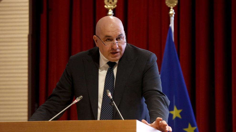 იტალიის თავდაცვის მინისტრი აცხადებს, რომ იტალიას „ერთი სარტყელი, ერთი გზიდან“ გასვლა სურს