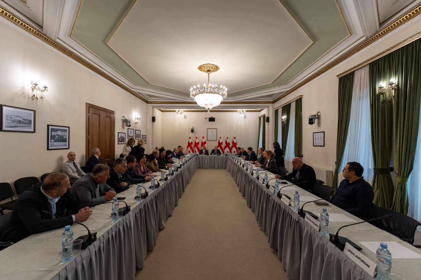 თავდაცვისა და უშიშროების კომიტეტის სხდომაზე ჯუანშერ ბურჭულაძეს მოუსმინეს