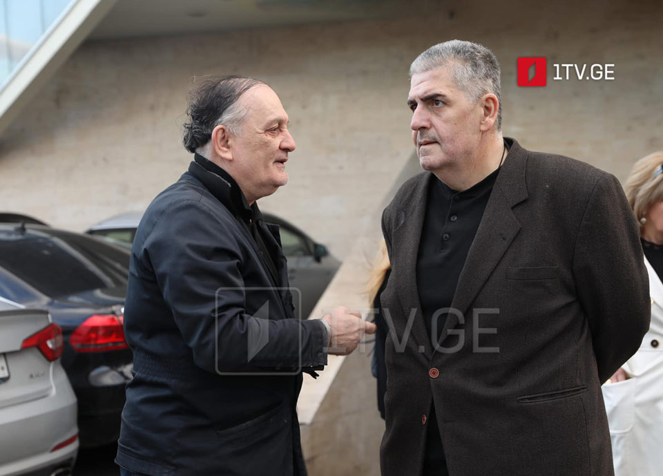 მიხეილ სააკაშვილის „საზოგადოებრივი ოფისის“ გახსნის პარალელურად, „ნაციონალური მოძრაობის“ ხელისუფლებაში ყოფნის დროს დაზარალებულთა ოჯახის წევრები აქციას მართავენ