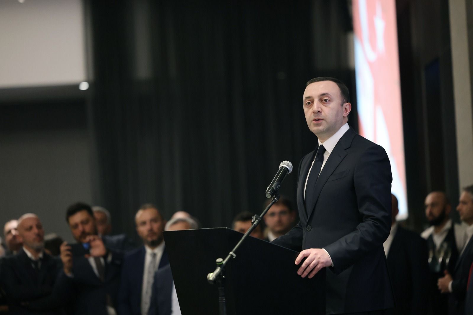 ირაკლი ღარიბაშვილი - მინდა, თურქეთის რესპუბლიკის ეროვნული დღე მივულოცო რეჯეფ თაიფ ერდოღანს და თურქ ხალხს, დარწმუნებული ვარ, საქართველო-თურქეთის თანამშრომლობა გაძლიერდება