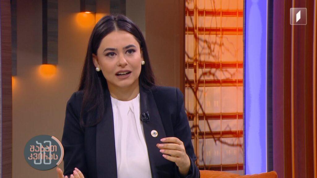 #ამშაბათკვირას დინა ოგანოვას ისტორია და მოლაპარაკე ფოტოსურათები