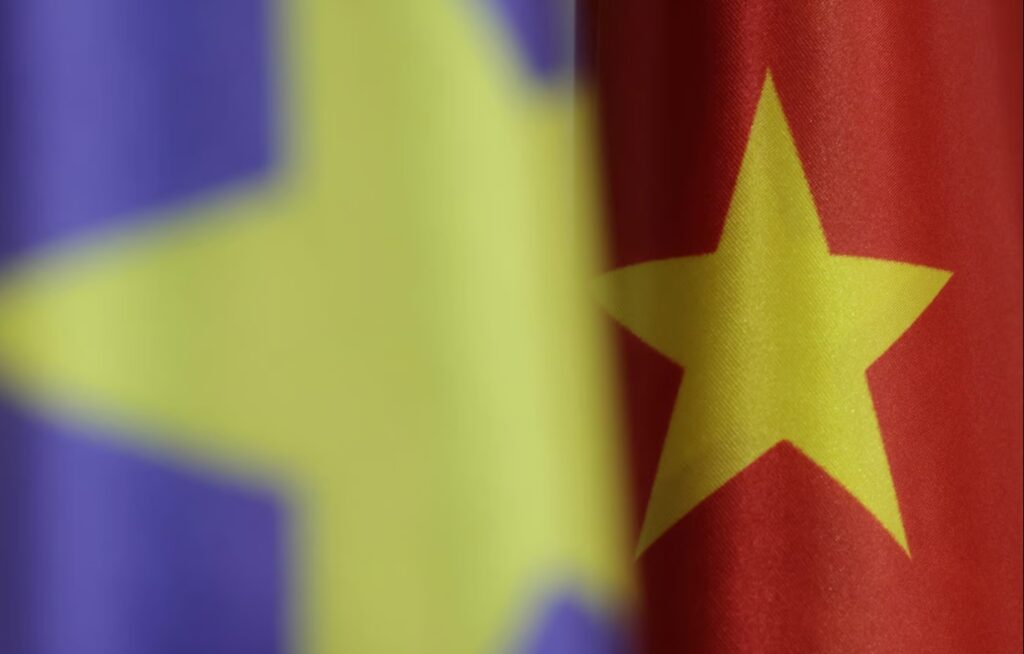 „პოლიტიკო“ - ბოლო ოთხი წლის განმავლობაში ჩინეთ-ევროკავშირის პირველი სამიტი, სავარაუდოდ, 7-8 დეკემბერს გაიმართება