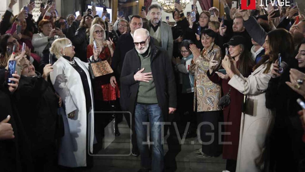 მარჯანიშვილის თეატრის წინ ზურაბ ყიფშიძის ვარსკვლავი გაიხსნა