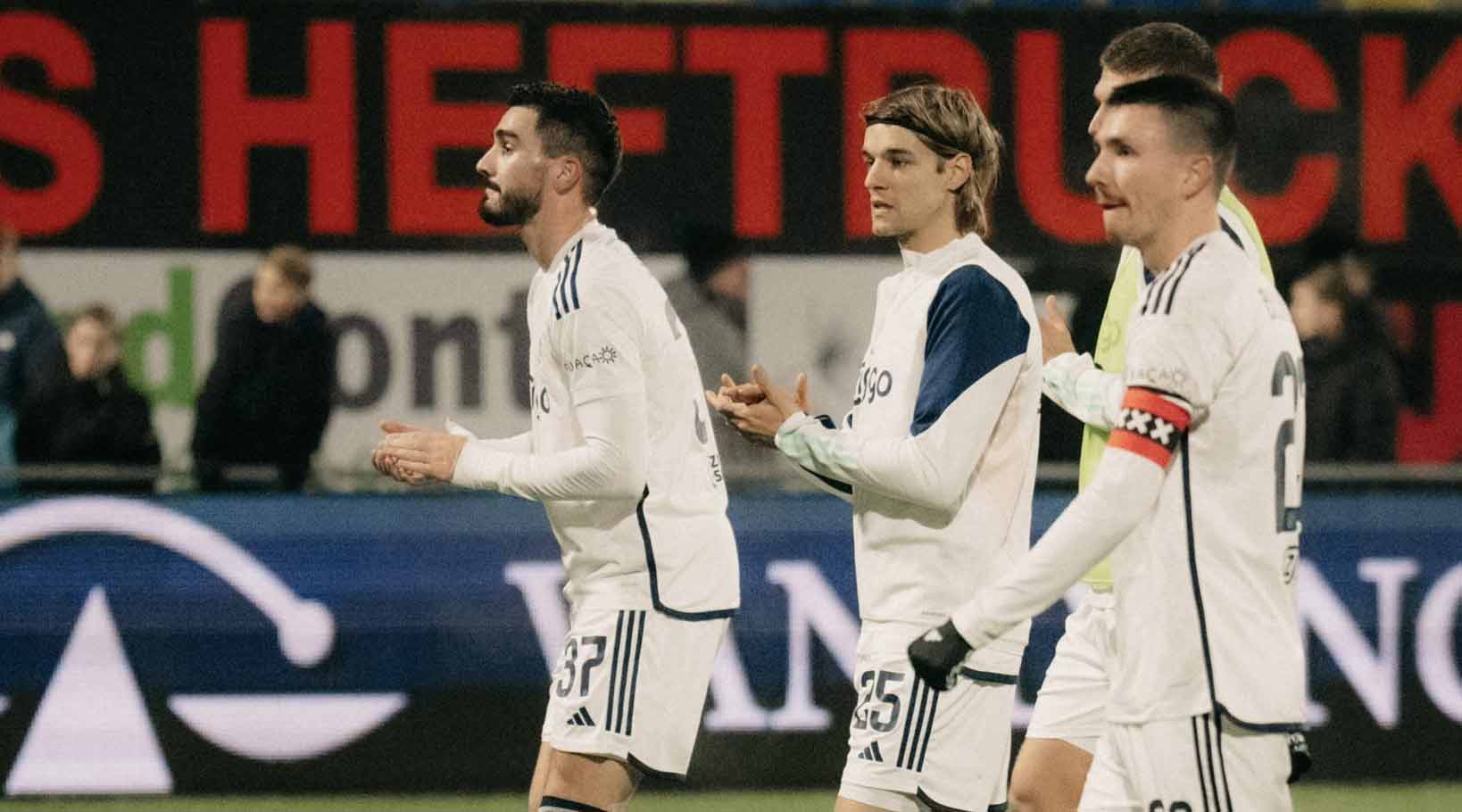 „აიაქსმა“ ისევ მოიგო - მიქაუტაძე კვლავ სათადარიგოებში დატოვეს #1TVSPORT