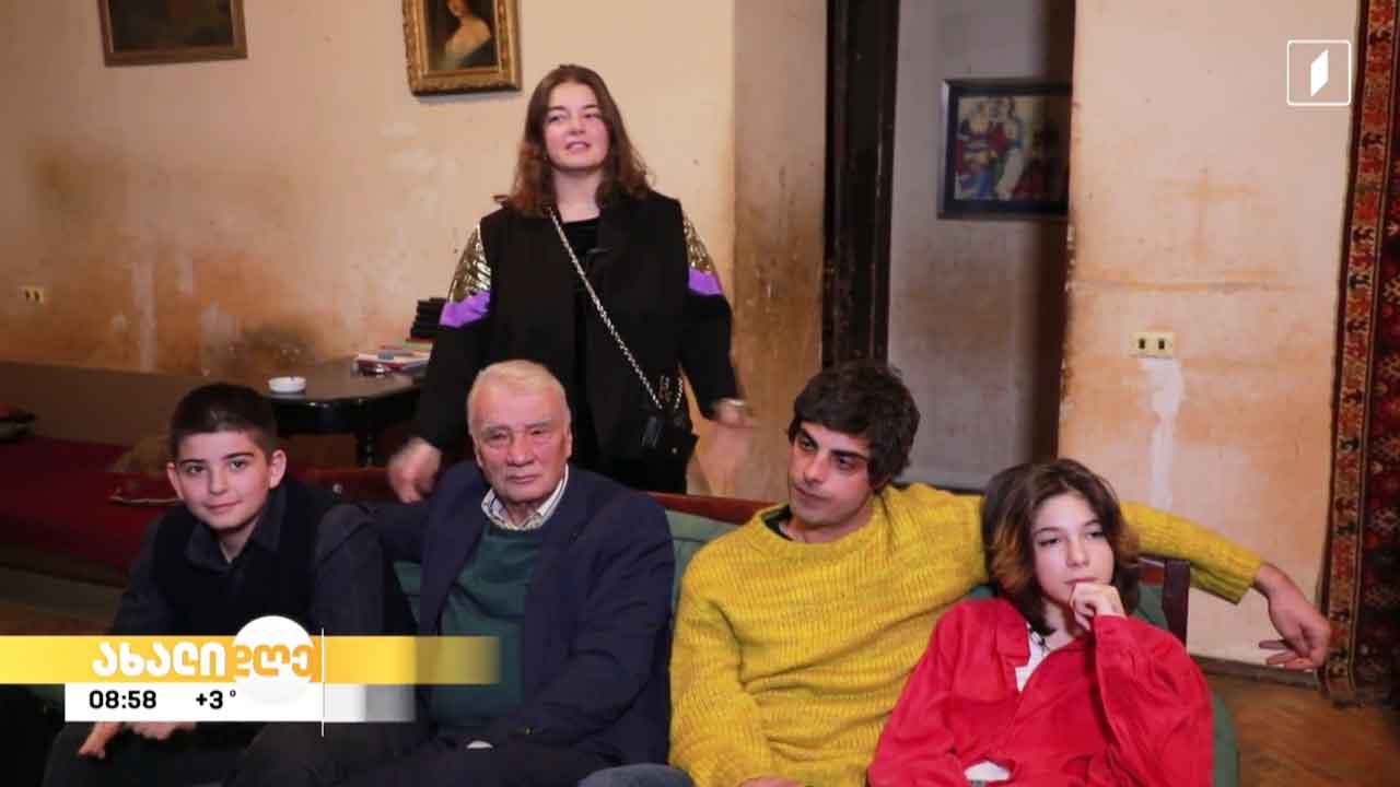 ქორიძეების ოჯახის საახალწლო სამზადისი