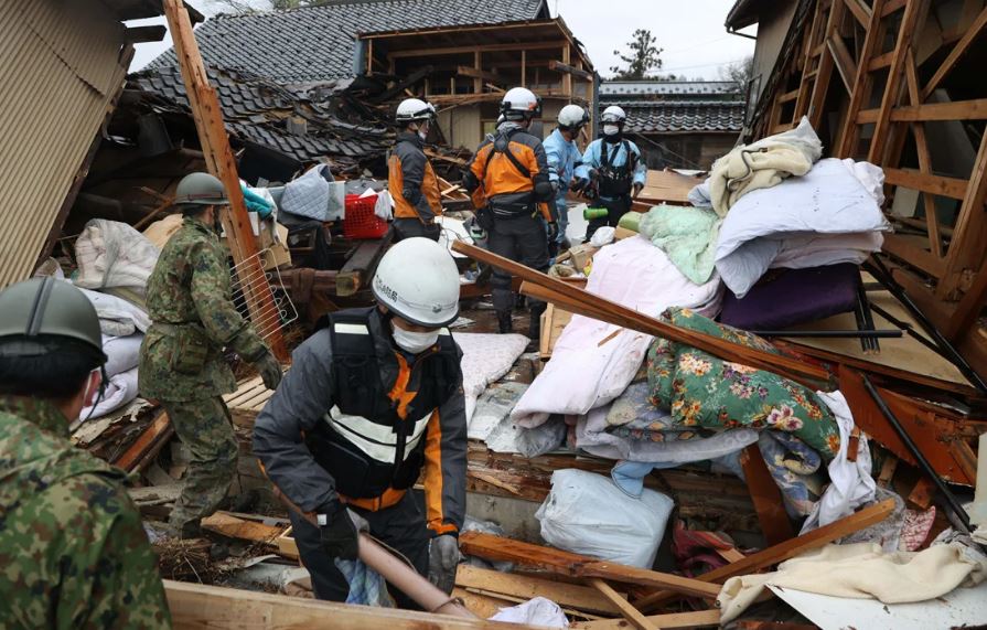 იაპონიაში მიწისძვრის შედეგად დაღუპულთა რაოდენობა 92-მდე გაიზარდა, 242 ადამიანი დაკარგულად ითვლება