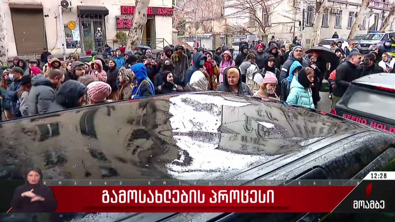 გამოსახლების პროცესი კეკელიძის ქუჩაზე