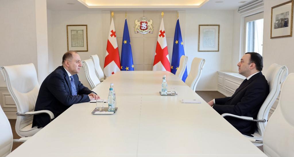 ირაკლი ღარიბაშვილი ქუვეითის სახელმწიფოში ახლად დანიშნულ ელჩს, ნოშრევან ლომთათიძეს შეხვდა