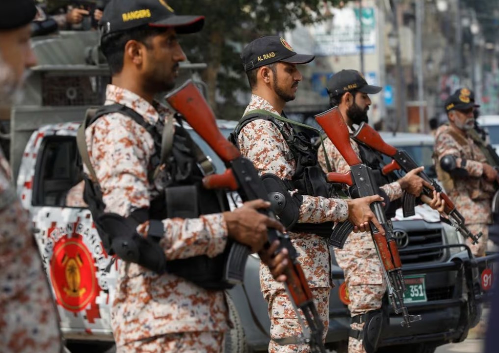 პაკისტანის სამხრეთ-დასავლეთ პროვინცია ბელუჯისტანში ორი აფეთქების შედეგად, სულ მცირე, 22 ადამიანი დაიღუპა