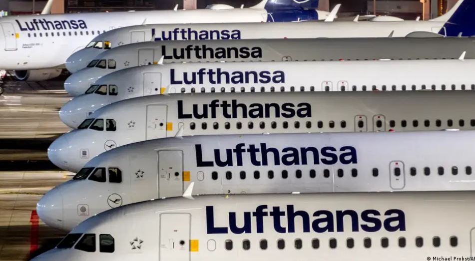 გერმანიაში ავიაკომპანია „ლუფთჰანზას“ თანამშრომლებმა, ხელფასების გაზრდის მოთხოვნით, 27-საათიანი გაფიცვა დაიწყეს