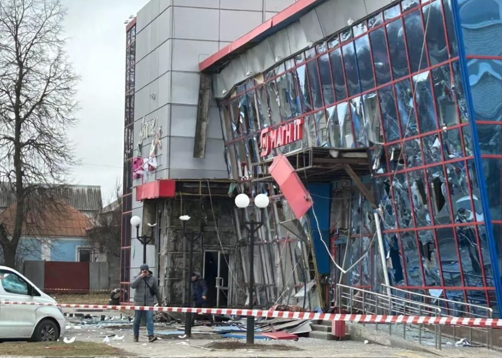 რუსეთის ბელგოროდის ოლქის გუბერნატორი აცხადებს, რომ ქალაქზე სარაკეტო დარტყმის შედეგად ხუთი ადამიანი დაიღუპა