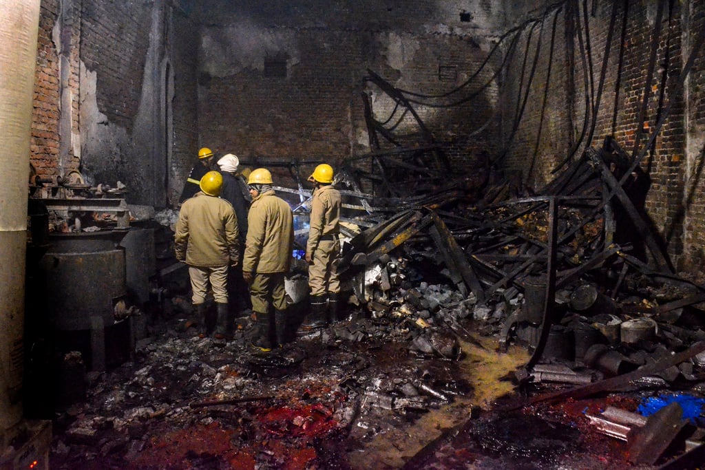 ინდოეთის დედაქალაქ ნიუ დელიში, საღებავების ქარხანაში აფეთქების შედეგად, სულ მცირე, 11 ადამიანი დაიღუპა