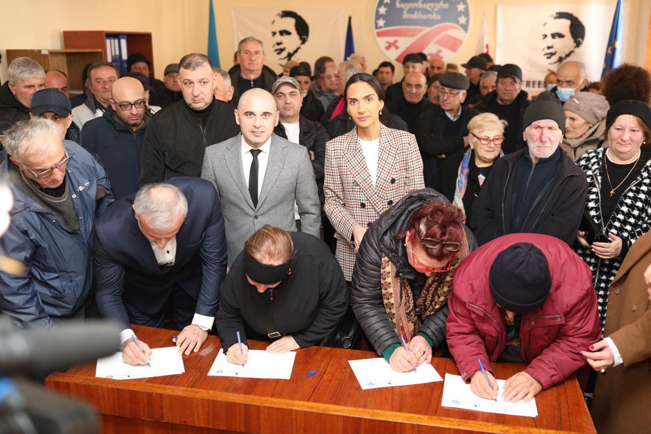 ლევან ხაბეიშვილი - მნიშვნელოვანია, 2024 წლის არჩევნებზე მიხეილ სააკაშვილი იყოს თავისუფალი, რათა არჩევნები ჩატარდეს სამართლიან გარემოში, ამის უზრუნველყოფა კი შეუძლია სალომე ზურაბიშვილს
