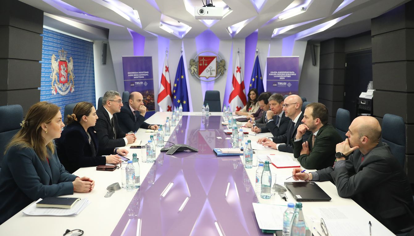ფინანსთა სამინისტროში ევროკომისიის ექსპერტებთან შეხვედრა გაიმართა, რომელზეც 2024-2026 წლებისთვის „ეკონომიკური რეფორმების პროგრამით“ გათვალისწინებული რეფორმები განიხილეს