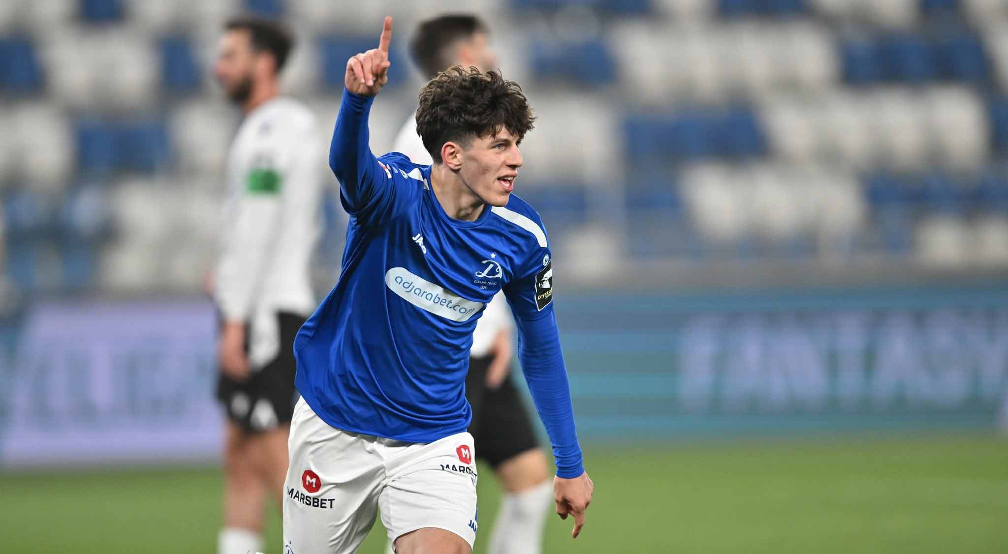 მესამე ყველაზე ახალგაზრდა ფეხბურთელი, ვინც „დინამოში“ გაიტანა - 16 წლის ვახო სალია თბილისური გუნდის რეკორდსმენებში მოხვდა #1TVSPORT