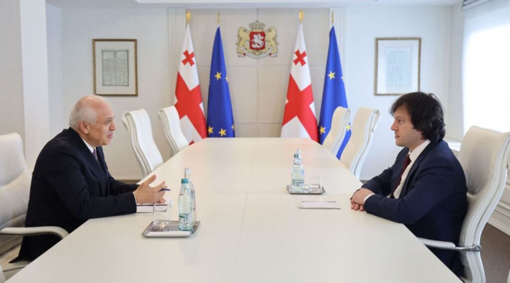 ირაკლი კობახიძე სომხეთის რესპუბლიკის ელჩს, აშოტ სმბატიანს შეხვდა