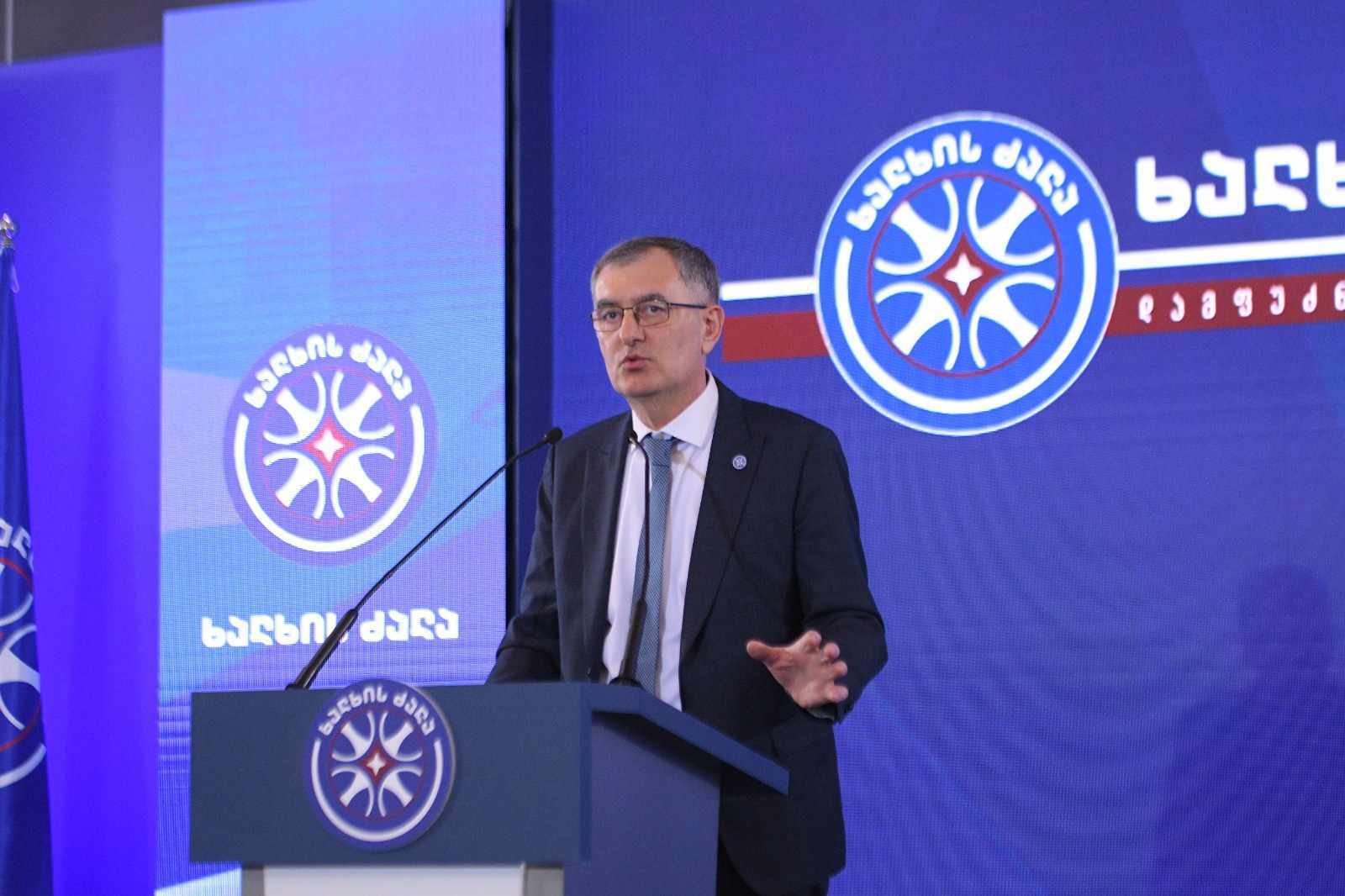 პოლიტიკური პარტია „ხალხის ძალის“ თავმჯდომარედ სოზარ სუბარი აირჩიეს