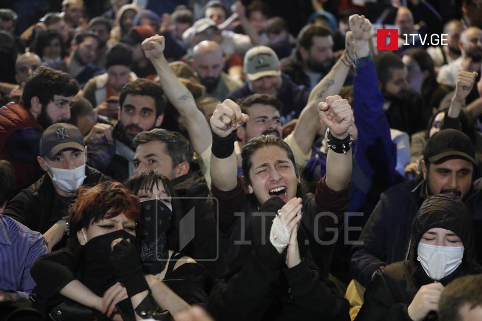 ვითარება პარლამენტთან - შალვა სუმბაძის პირდაპირი ჩართვა
