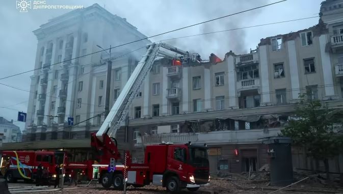 უკრაინის დნეპროპეტროვსკის ოლქზე რუსეთის თავდასხმის შედეგად დაიღუპა რვა და დაიჭრა 15 ადამიანი