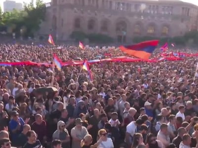 ერევანში საპროტესტო აქციის მონაწილეებმა ნიკოლ ფაშინიანს თანამდებობიდან წასვლისთვის ვადა 20:00 საათამდე მისცეს