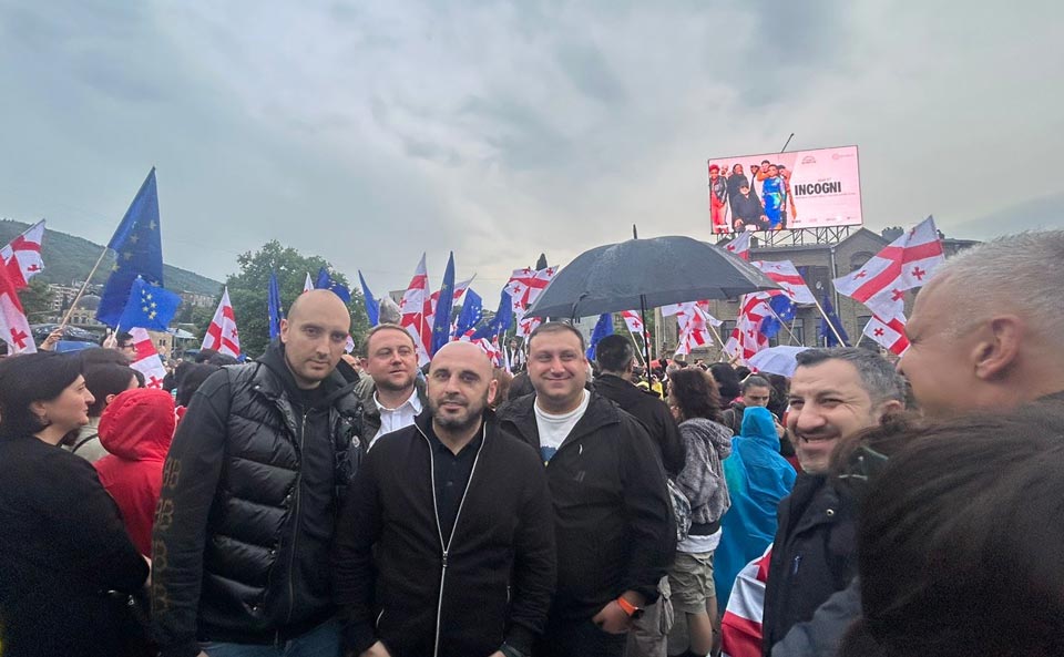 ლევან ხაბეიშვილი - ჩემს მაგალითზე გეუბნებით, სახის ძვლები ხორცდება, მაგრამ ქართველი ხალხი როგორც კი ხელისუფლებას გადატეხს წელში, ვეღარ გამთელდებიან