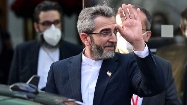 ირანის მინისტრთა კაბინეტმა საგარეო საქმეთა მინისტრის დაღუპვის შემდეგ მისი მოვალეობის შემსრულებლად ალი ბაგერი კანი დანიშნა