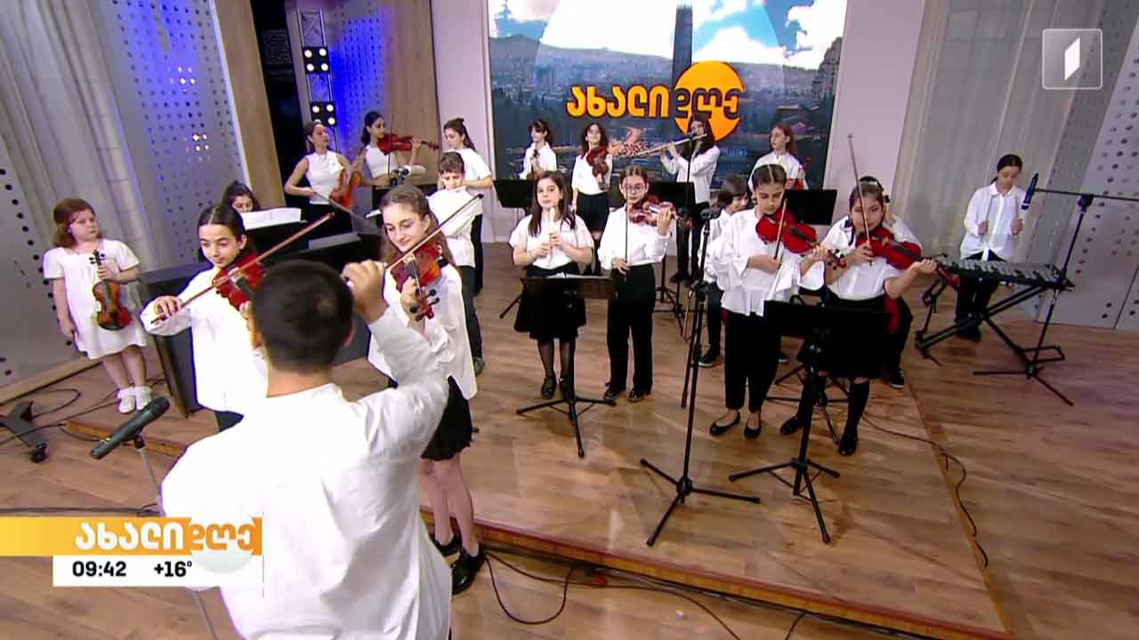 ცოცხალი მუსიკა - მერი დავითაშვილის სიმღერების საორკესტრო ვერსია - „ნიჭიერთა ათწლედი“ 