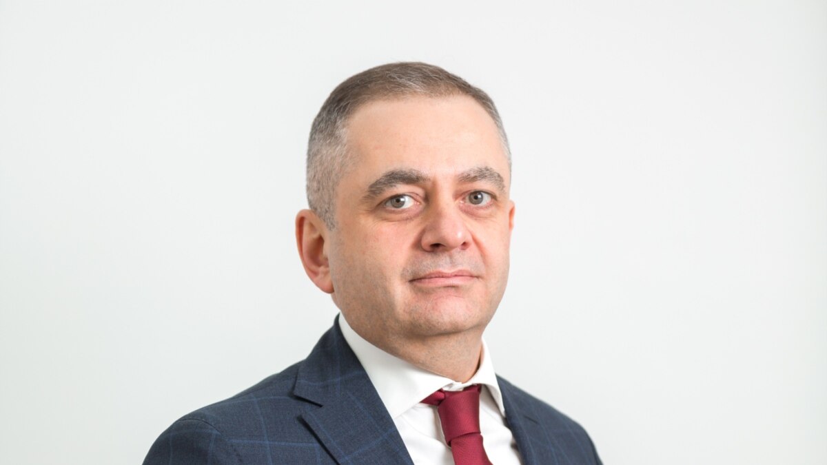 ინფორმაციის შესაძლო გაჟონვის ფაქტზე გამოძიების გამო, უკრაინის ეროვნული ანტიკორუფციული ბიუროს დირექტორის მოადგილეს, გიზო უგლავას უფლებამოსილება შეუჩერდა