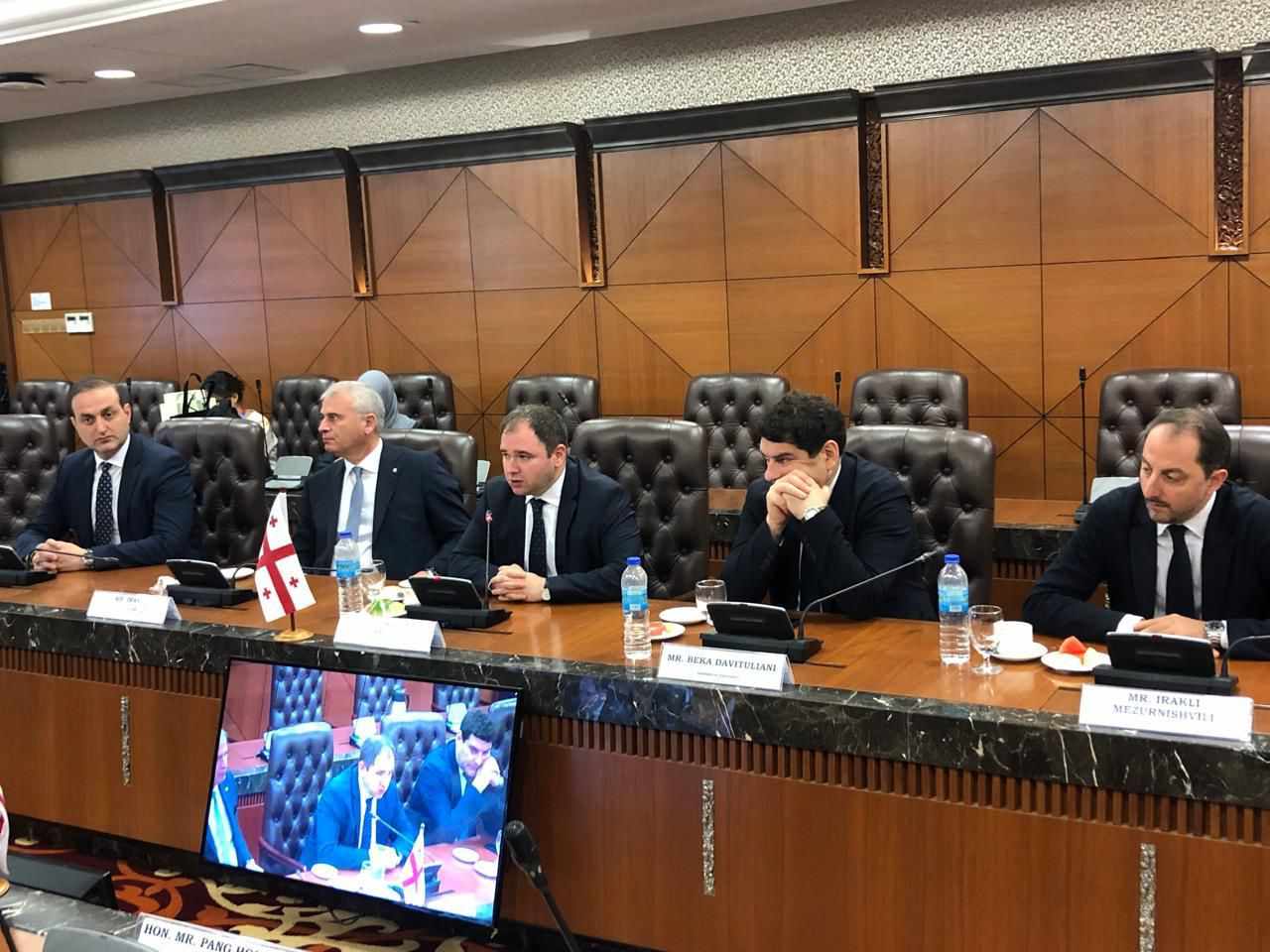 საგარეო ურთიერთობათა კომიტეტის დელეგაციის წევრებმა მალაიზიის პარლამენტში შეხვედრები გამართეს
