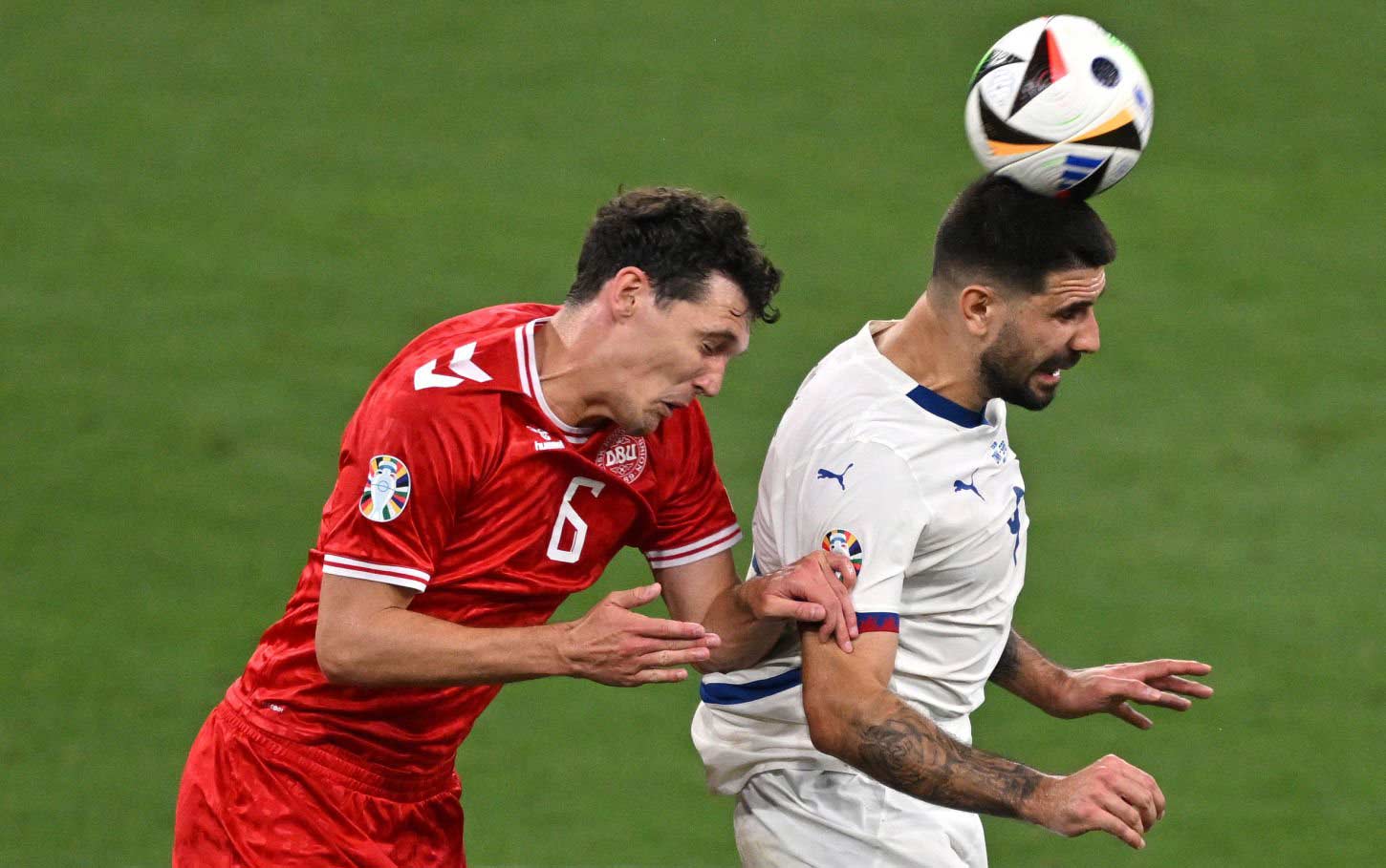 დანიის ნაკრებმა ევროპის ჩემპიონატზე მესამე ფრე ითამაშა და პლეი ოფში მეორე ადგილით გავიდა #1TVSPORT