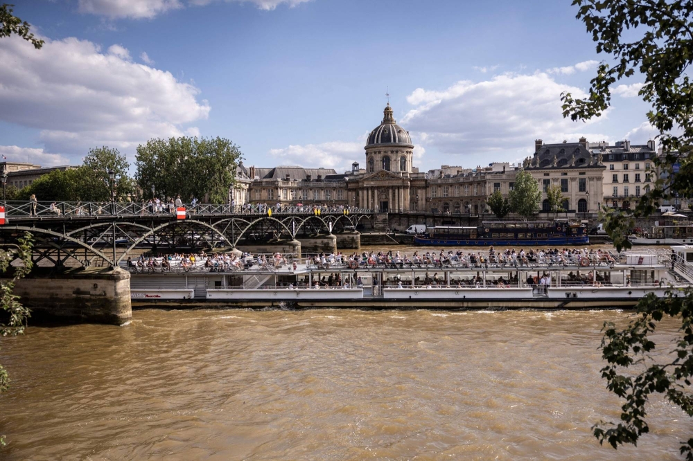 პარიზში ოლიმპიური თამაშების დაწყებამდე ერთი თვით ადრე მდინარე სენაში დაბინძურების დონე კვლავ მაღალია