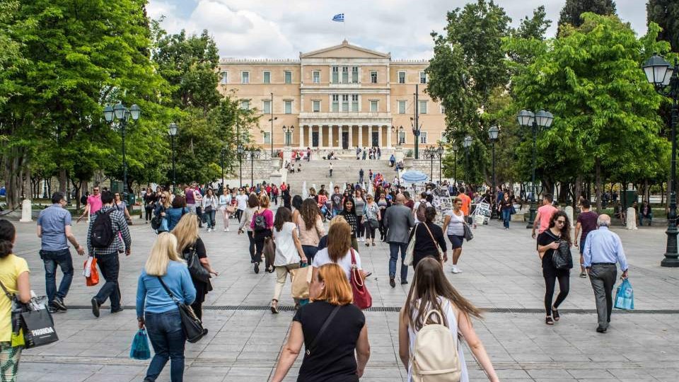 საბერძნეთში ჩატარებული ბოლო სოციოლოგიური კვლევების თანახმად, მოსახლეობის დიდი ნაწილი იმედგაცრუებული ან გულგრილია პოლიტიკური სისტემის მიმართ