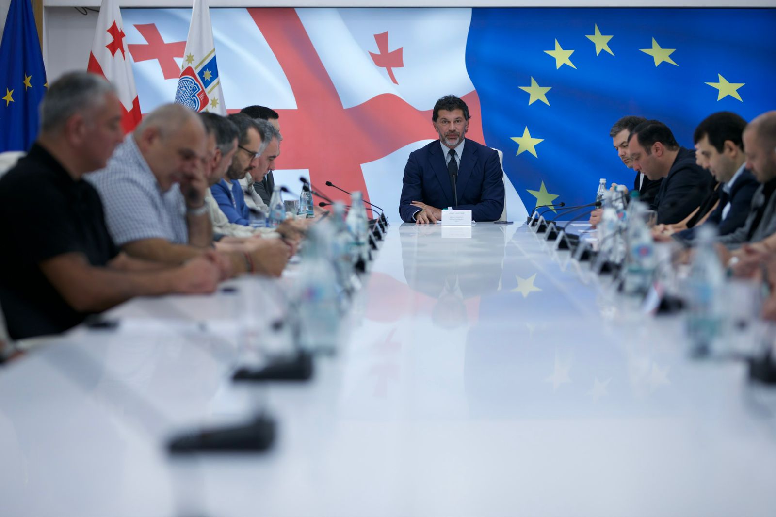 კახა კალაძის ინფორმაციით, „თბილისის საჯარო ხელოვნების ფონდი“ ორ ახალ პროექტს ახორციელებს