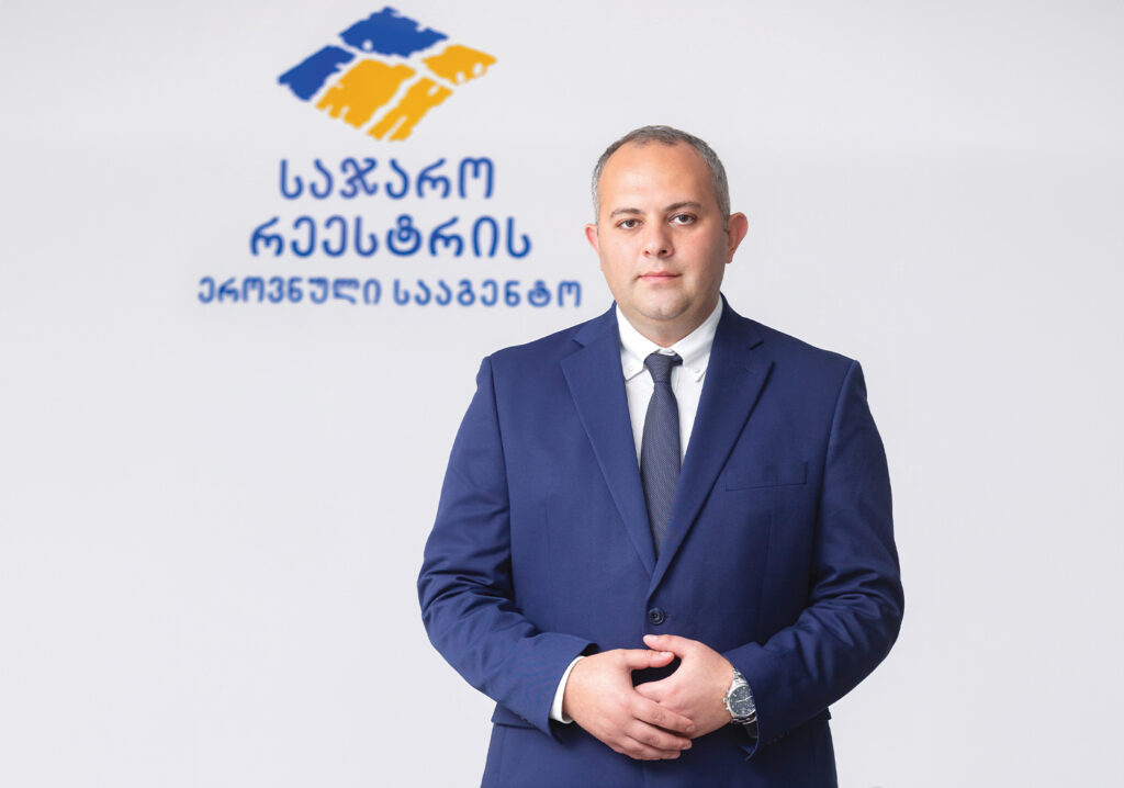 საჯარო რეესტრის ეროვნული სააგენტოს თავმჯდომარის განცხადებით, გამჭვირვალობის შესახებ კანონზე რამდენიმე მოსარჩელემ რეესტრში რეგისტრაციისთვის განაცხადი გააკეთა