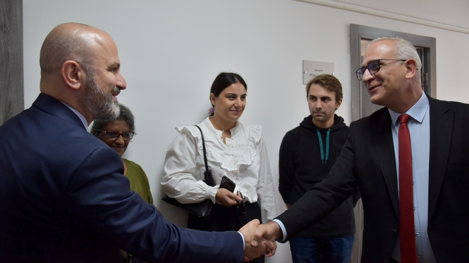 ჯანდაცვის მსოფლიო ორგანიზაციის ექსპერტებმა აფხაზეთის ჯანმრთელობისა და სოციალური დაცვის მინისტრთან სამუშაო შეხვედრა გამართეს