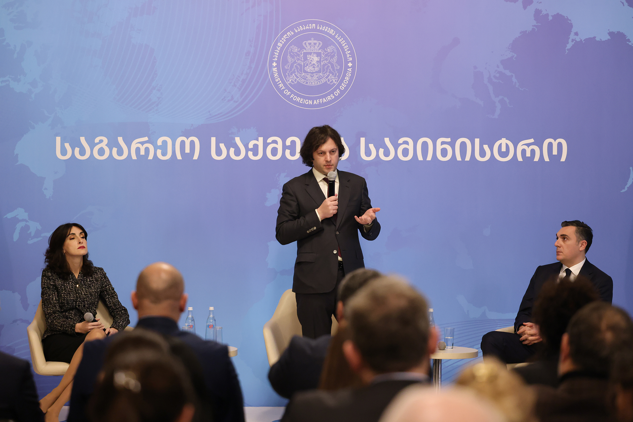 ირაკლი კობახიძემ მაკა ბოჭორიშვილი საგარეო საქმეთა სამინისტროს თანამშრომლებს წარუდგინა